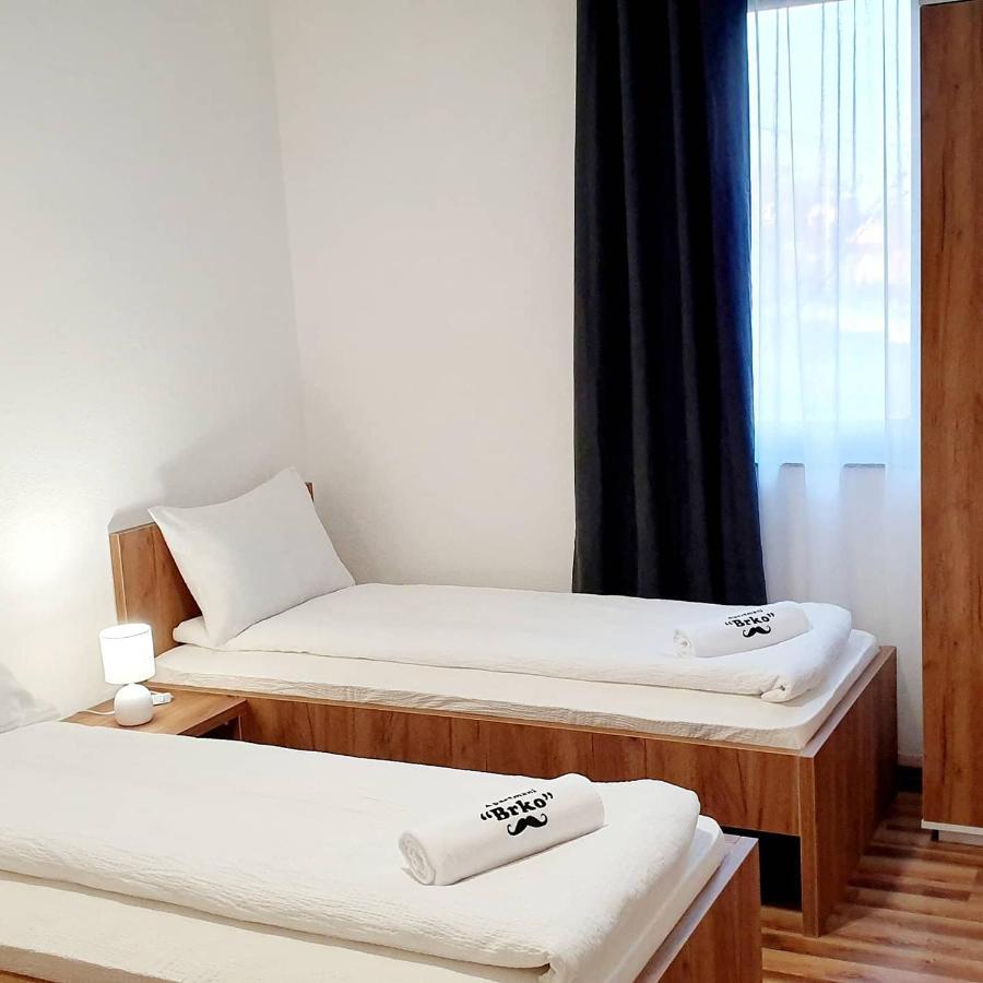 Apartmani Brko Kotor Varos ภายนอก รูปภาพ