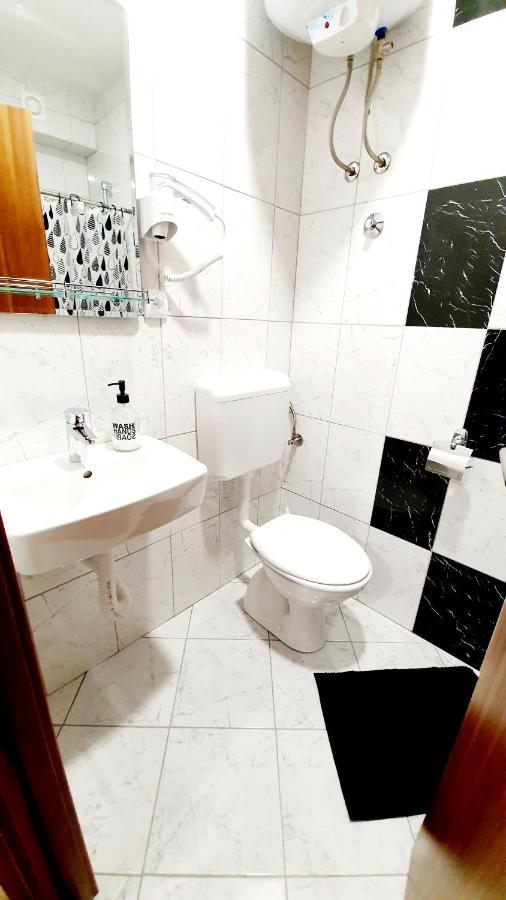 Apartmani Brko Kotor Varos ภายนอก รูปภาพ